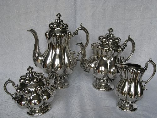 KAFFEESERVICE - TEESERVICE -  SERVICE AUS SILBER 800-ER